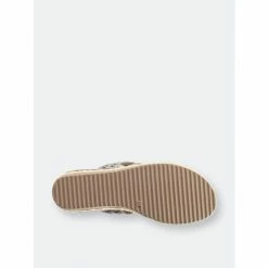 GC SHOES Lupe Silver Wedge Sandals 11 GC SHOES Lupe Silver Wedge Sandals -GC SHOES Shop unnamed file 1328