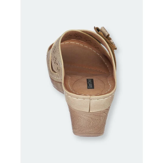 GC SHOES Dory Golden Wedge Sandals 5 GC SHOES Dory Golden Wedge Sandals - Image 3